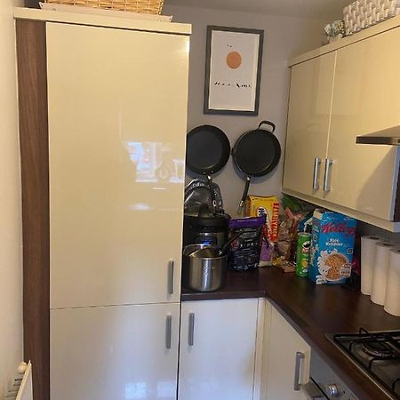 Comfy Double Bedroom In Greater Manchester Exterior photo